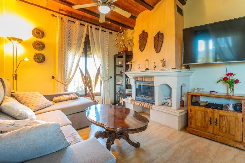 Finca Mallorquin مالقة المظهر الخارجي الصورة